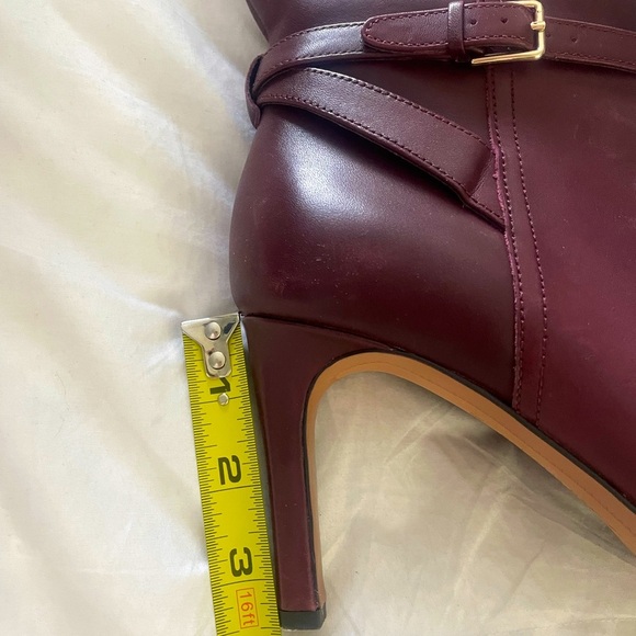 Banana Republic Burgundy Boots 8.5 - Picture 4 of 4